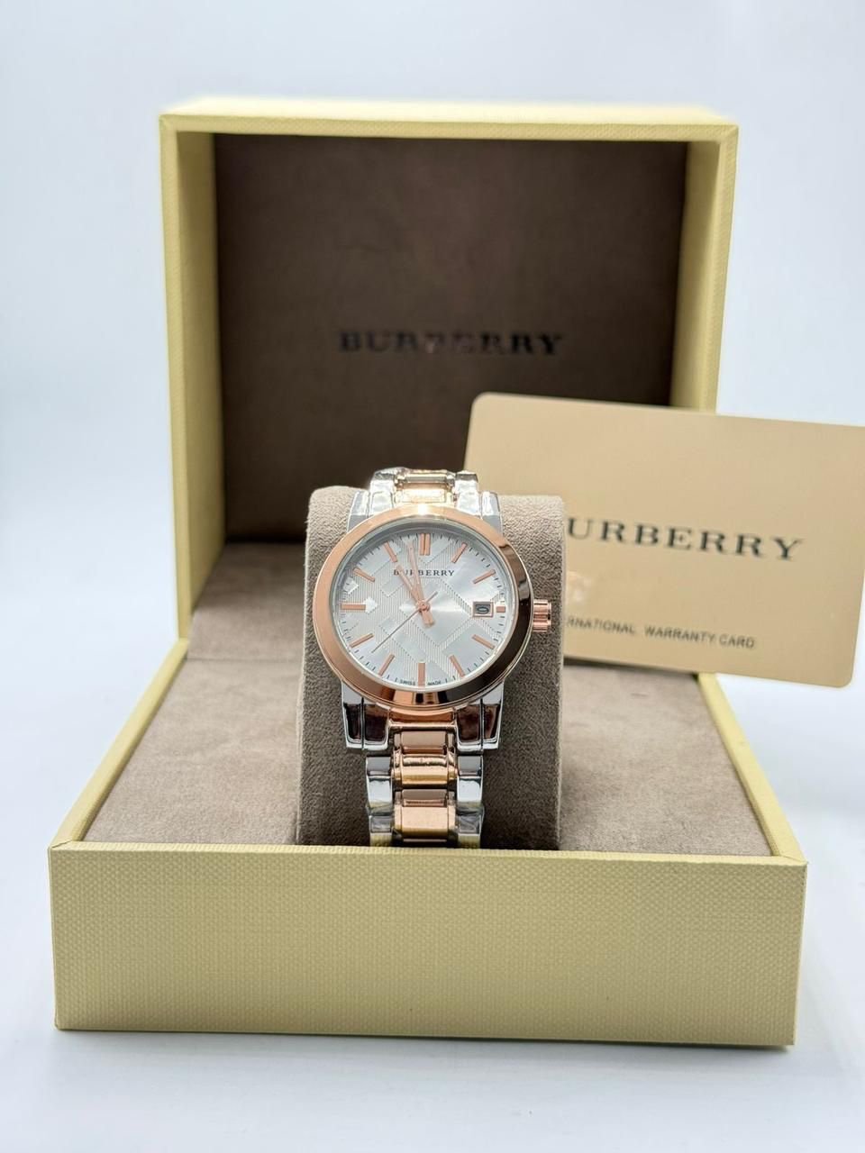 BURBBERRY ladies - الصورة 4