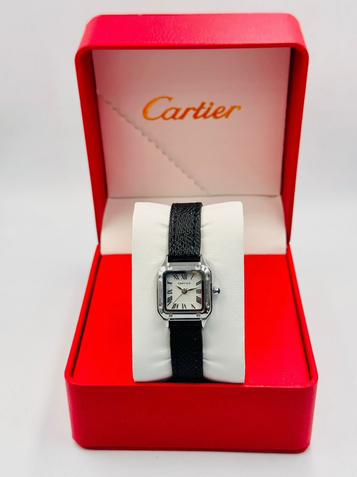 Cartier women's watches in various distinctive colors - الصورة 5