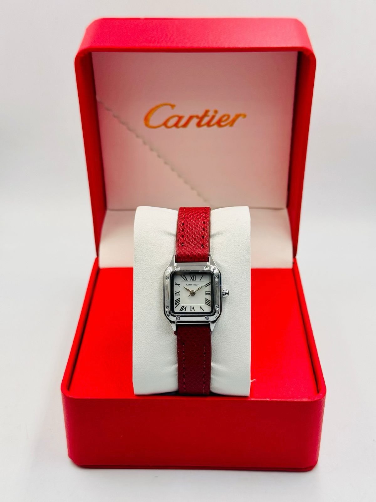 Cartier women's watches in various distinctive colors - الصورة 7